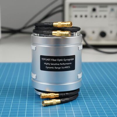 Качество Гироскоп оптического волокна TDFG40T навигационного класса с высокочувствительными характеристиками и динамическим диапазоном ≥±400°/s завод